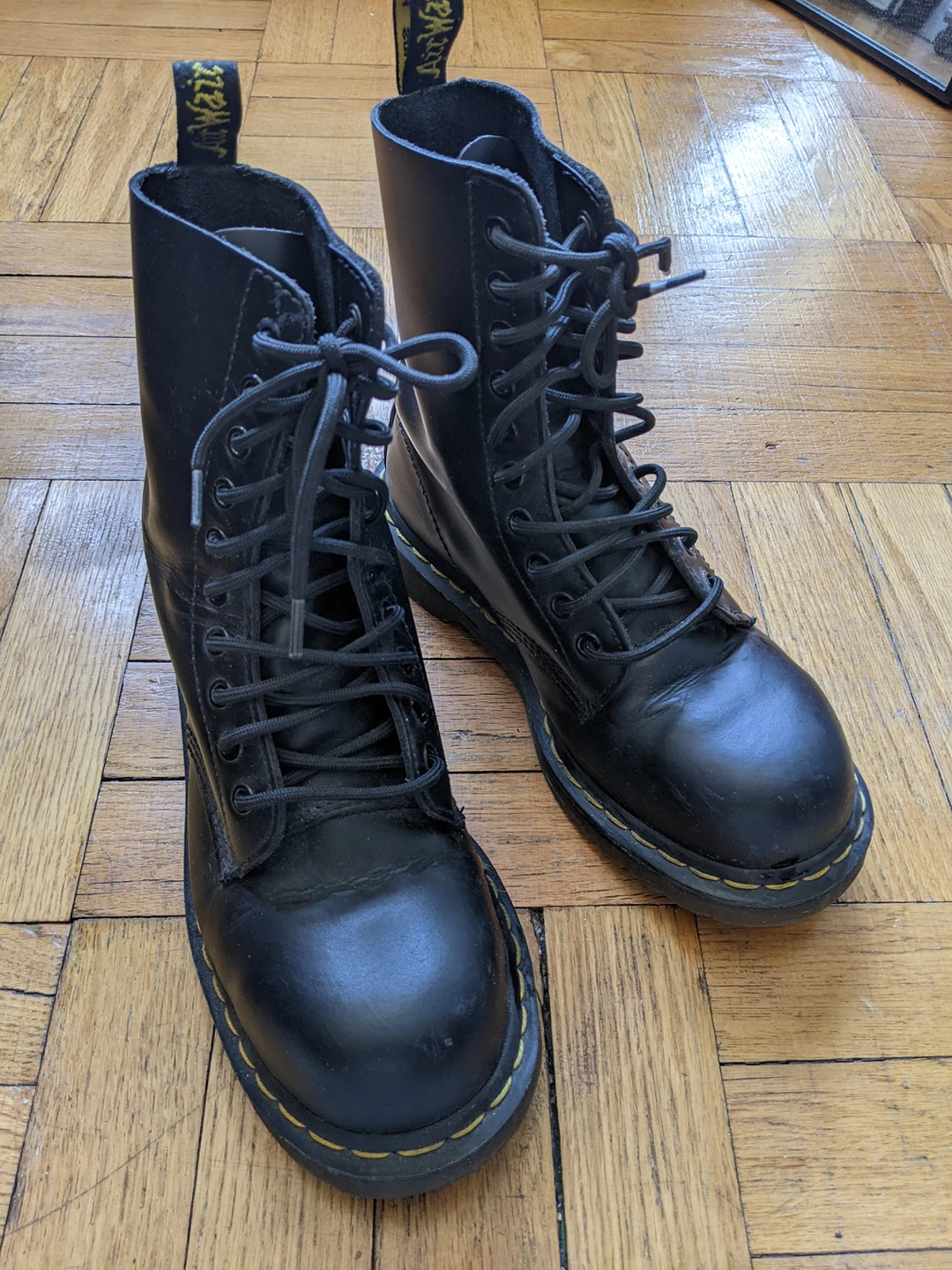 Vintage Dr Martens Size 7 (can fit a Size 8) worn twice