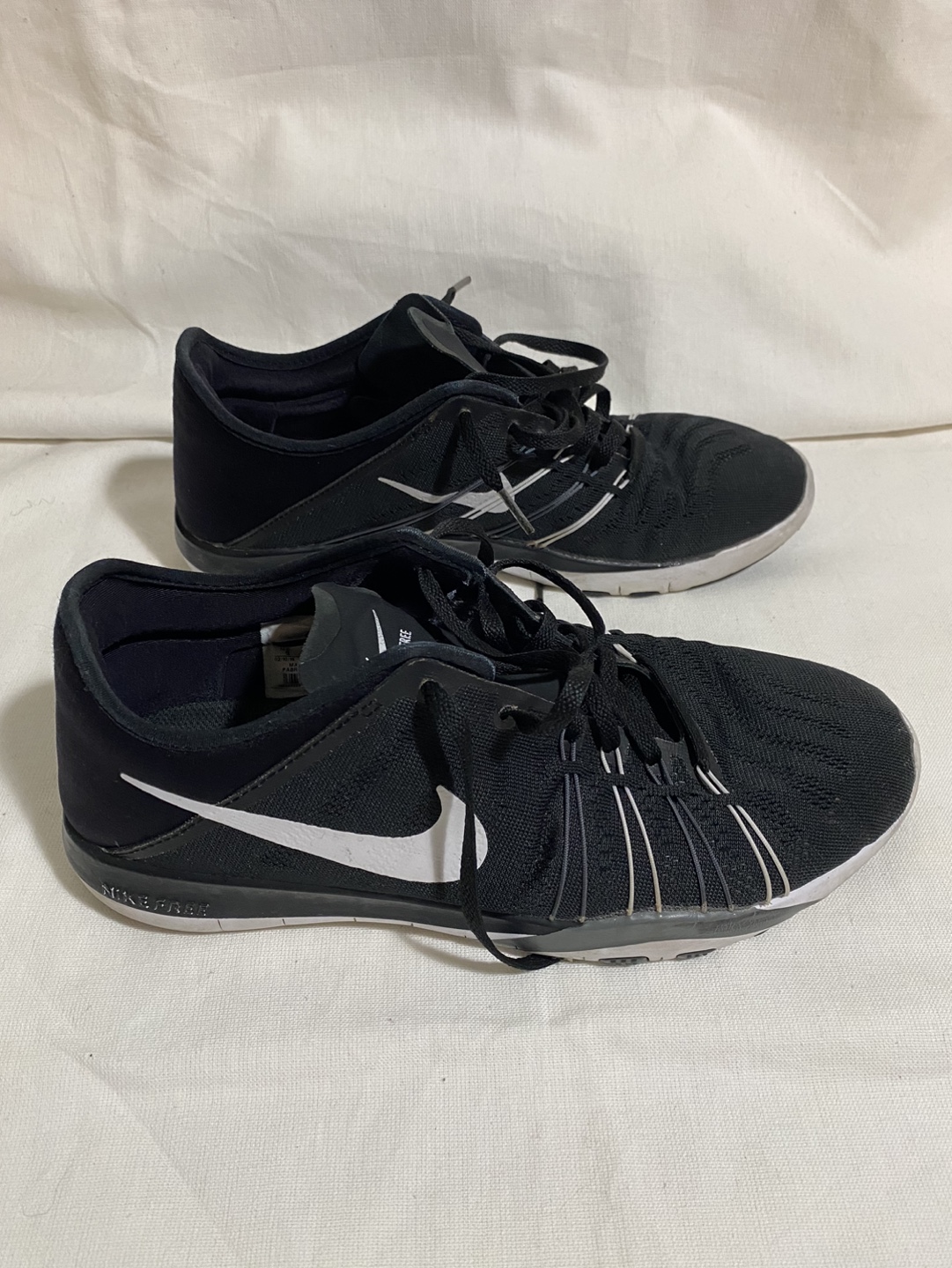 Nike Sneakers Runners Black Size 9 image indicator(4)