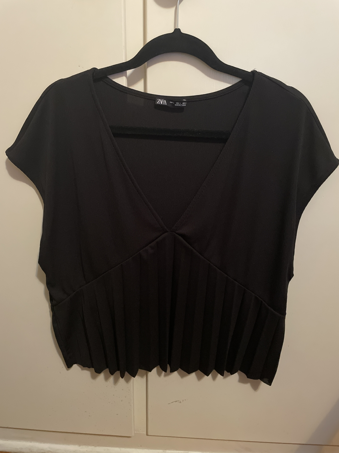 Black top thumbnail