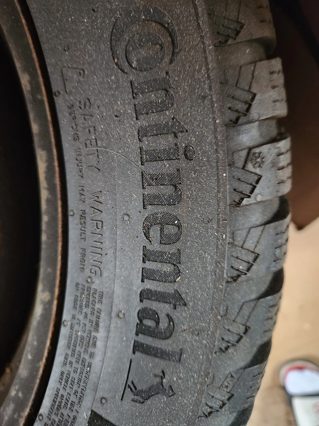 3 winter tires and steel rim for Toyota sienna - photo 2