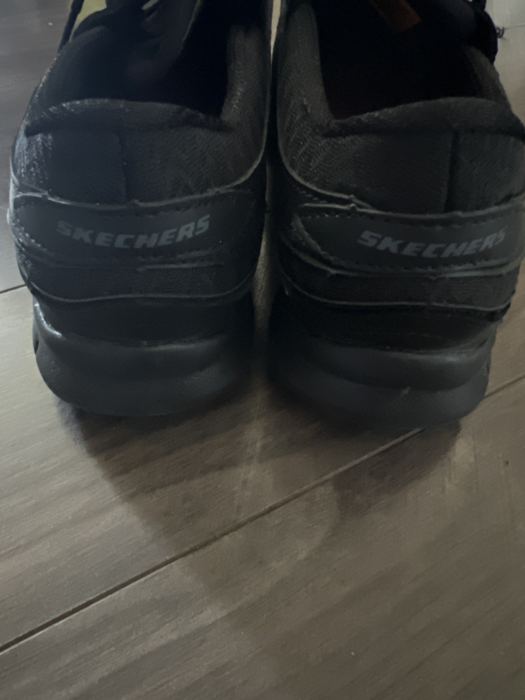 Skechers slip resistant work shoes - photo 2