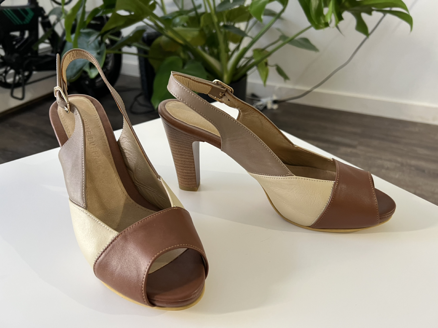 White Buffalo heels - photo 2