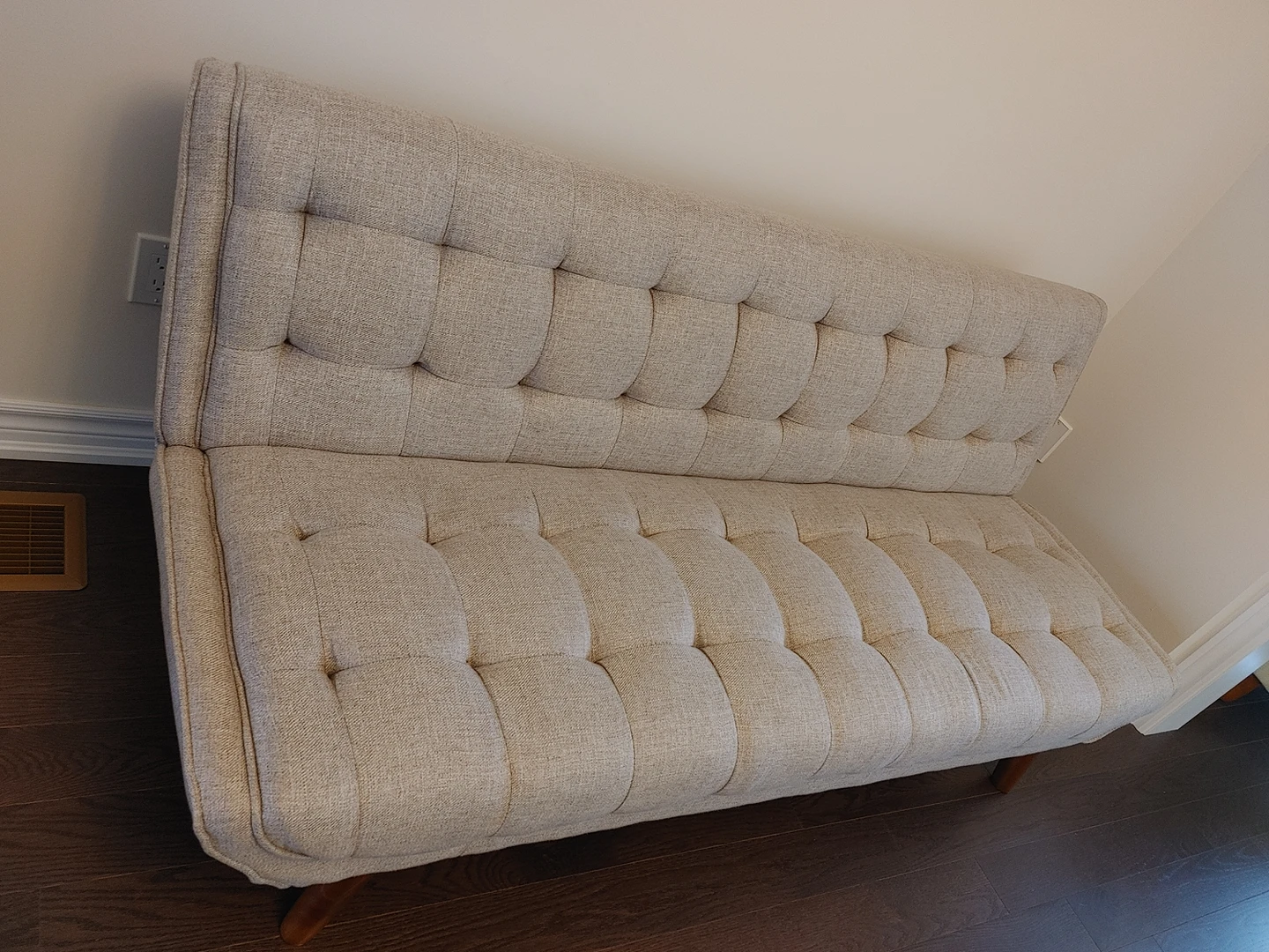 Structube Tufted Sofa Bed - photo 2