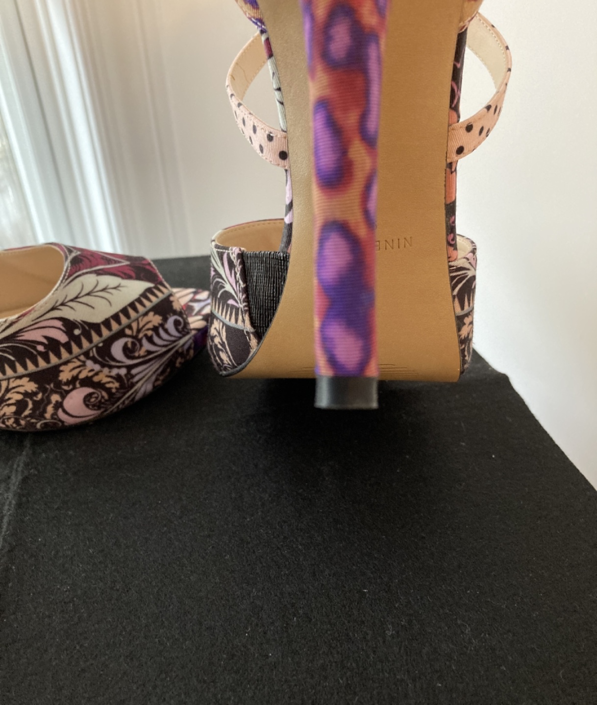 Nine West Sandals - size 9 image indicator(4)