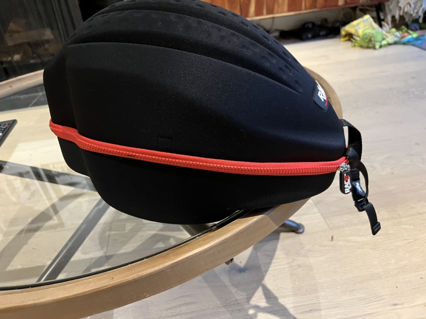 Bike helmet case thumbnail