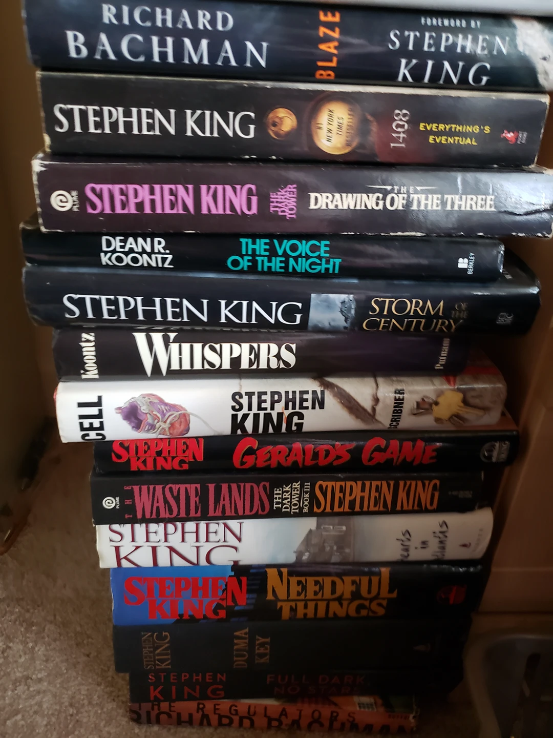 Stephen King and Dean Koontz Books - photo 5