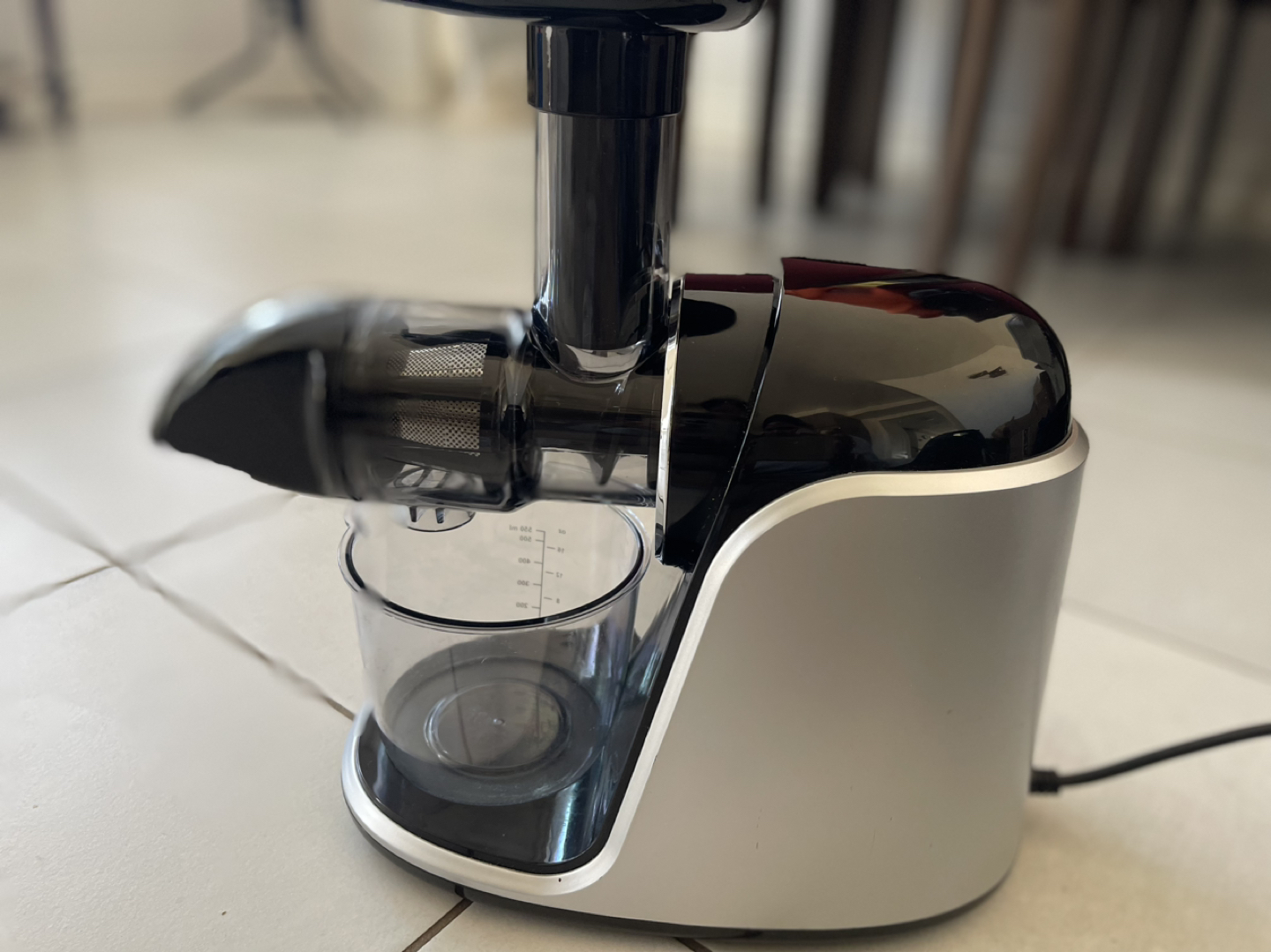 Cold Press Juicer with Quiet Motor in a great condition - photo 4