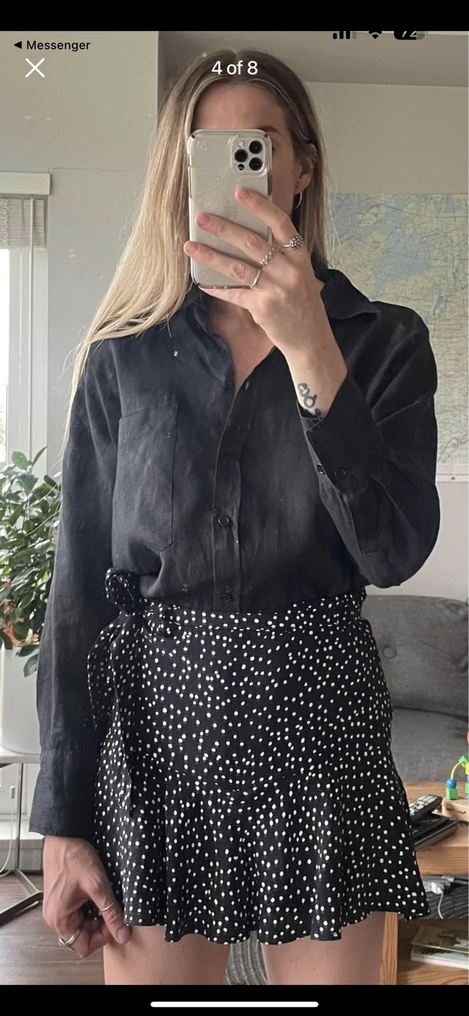 Black shirt thumbnail