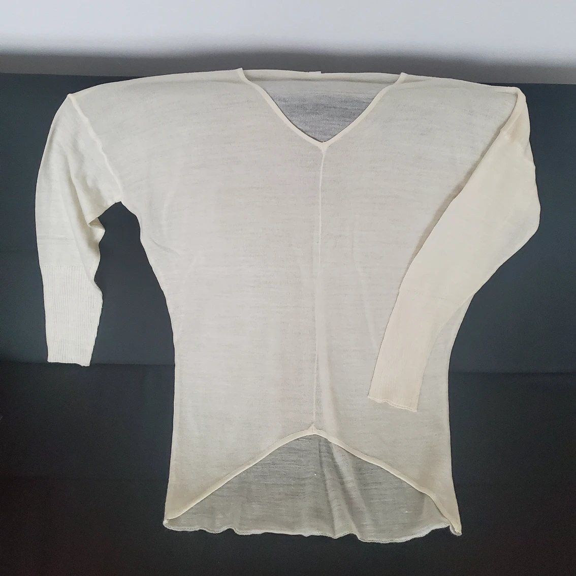 #freecycle Beautiful light sweater women thumbnail