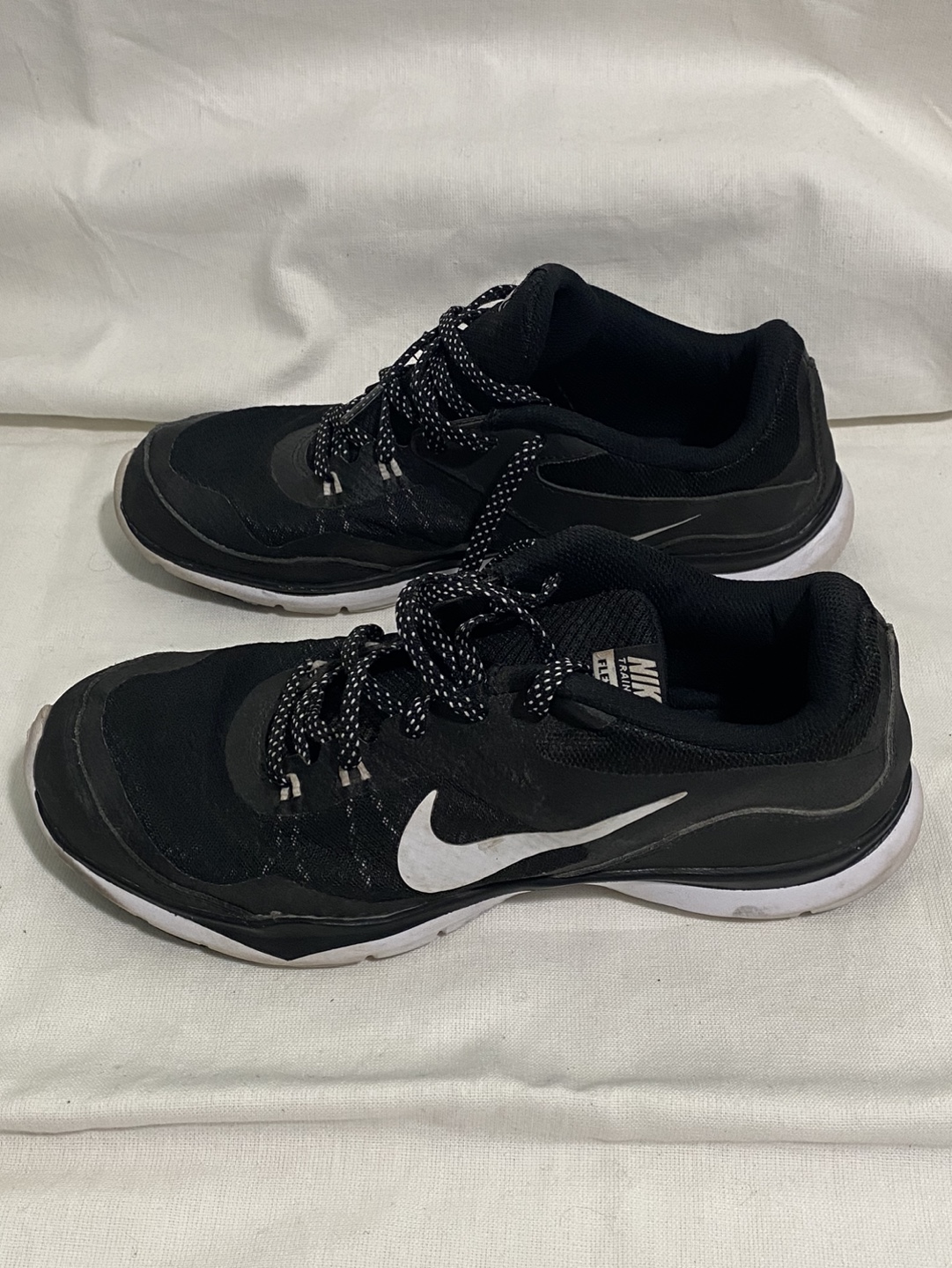 Nike Flex Sneakers Runners size 9 image indicator(2)