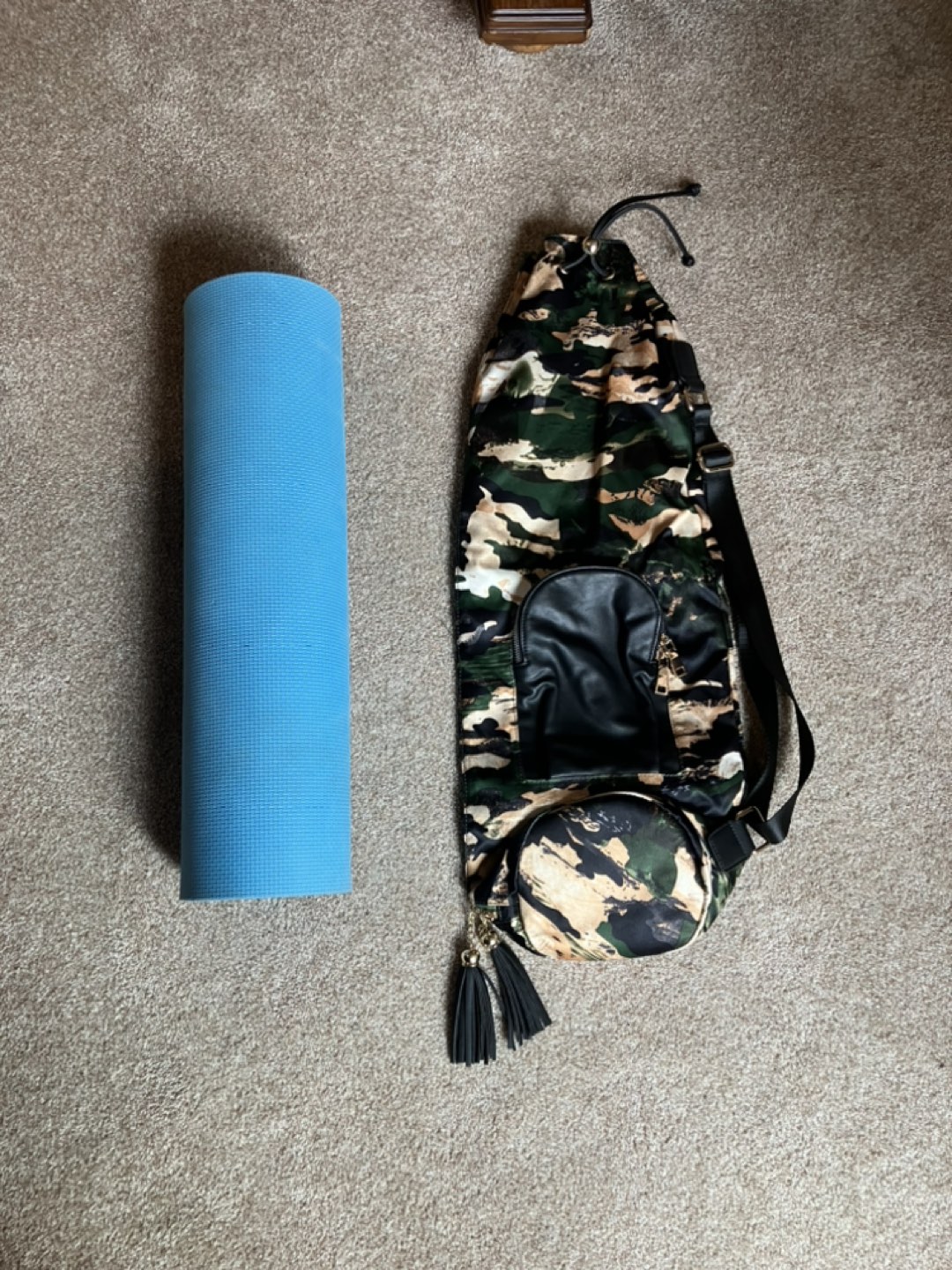 Yoga Mat Bag + Free Mat thumbnail
