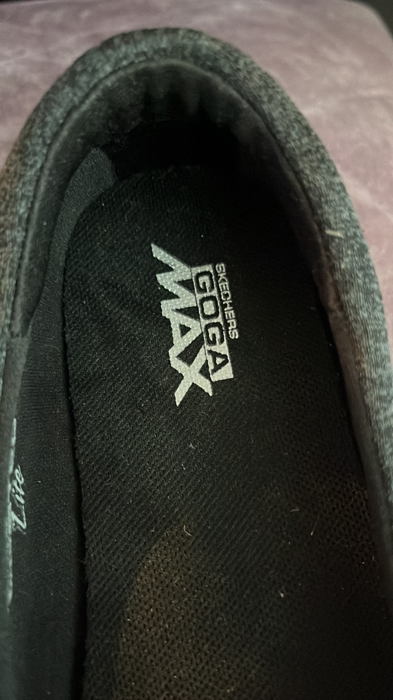 Soft grey flattish Skechers slip on, US size 7 image indicator(4)