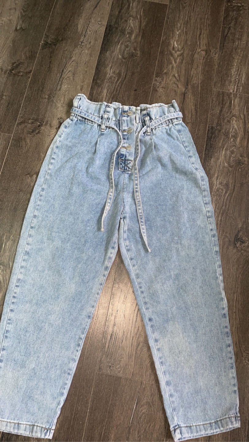 paper bag style jeans thumbnail