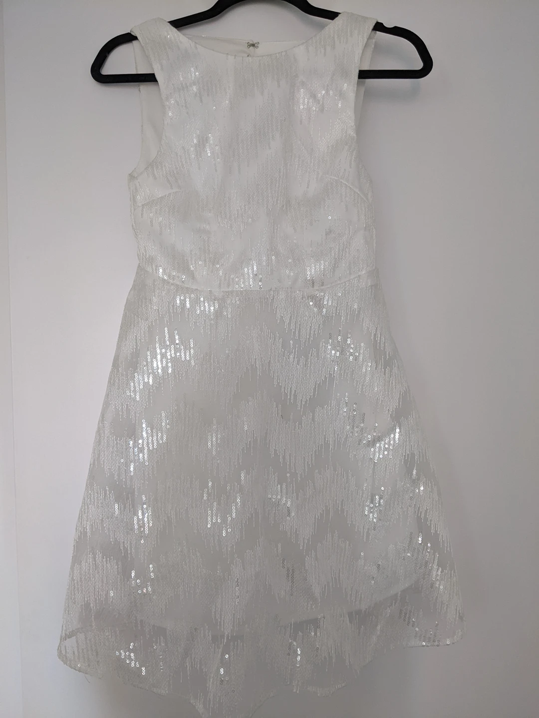 Shimmering White Cocktail Dress (never worn) thumbnail
