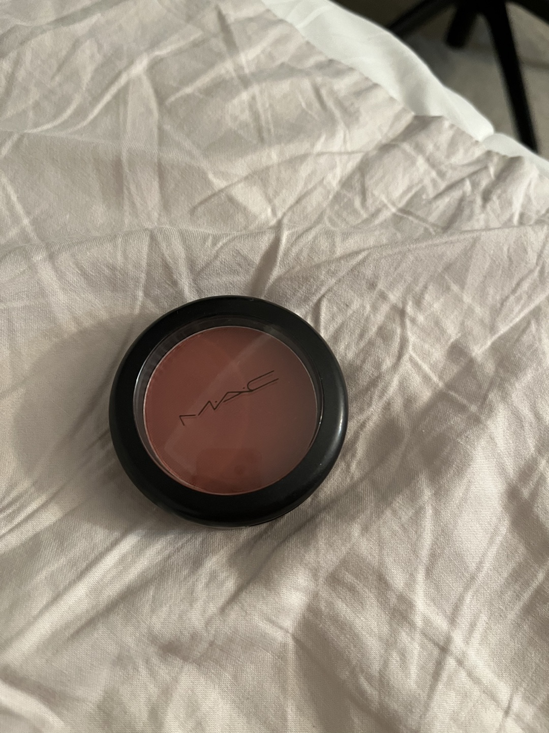 Mac blush - burnt pepper image indicator(2)