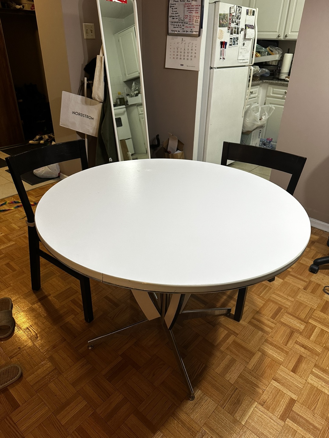 Dining Table - photo 2