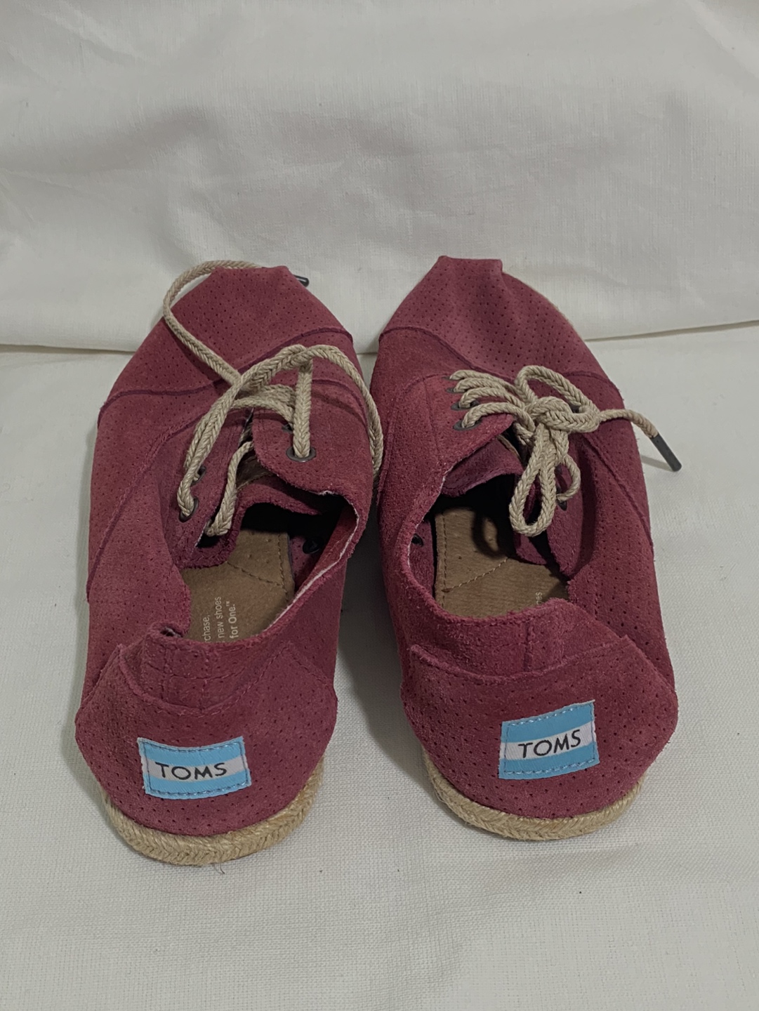 Toms Shoes Burgundy Size 8.5 image indicator(3)