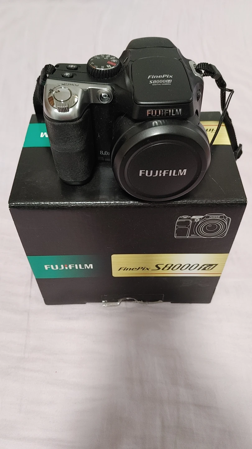 Fuji digital camera thumbnail