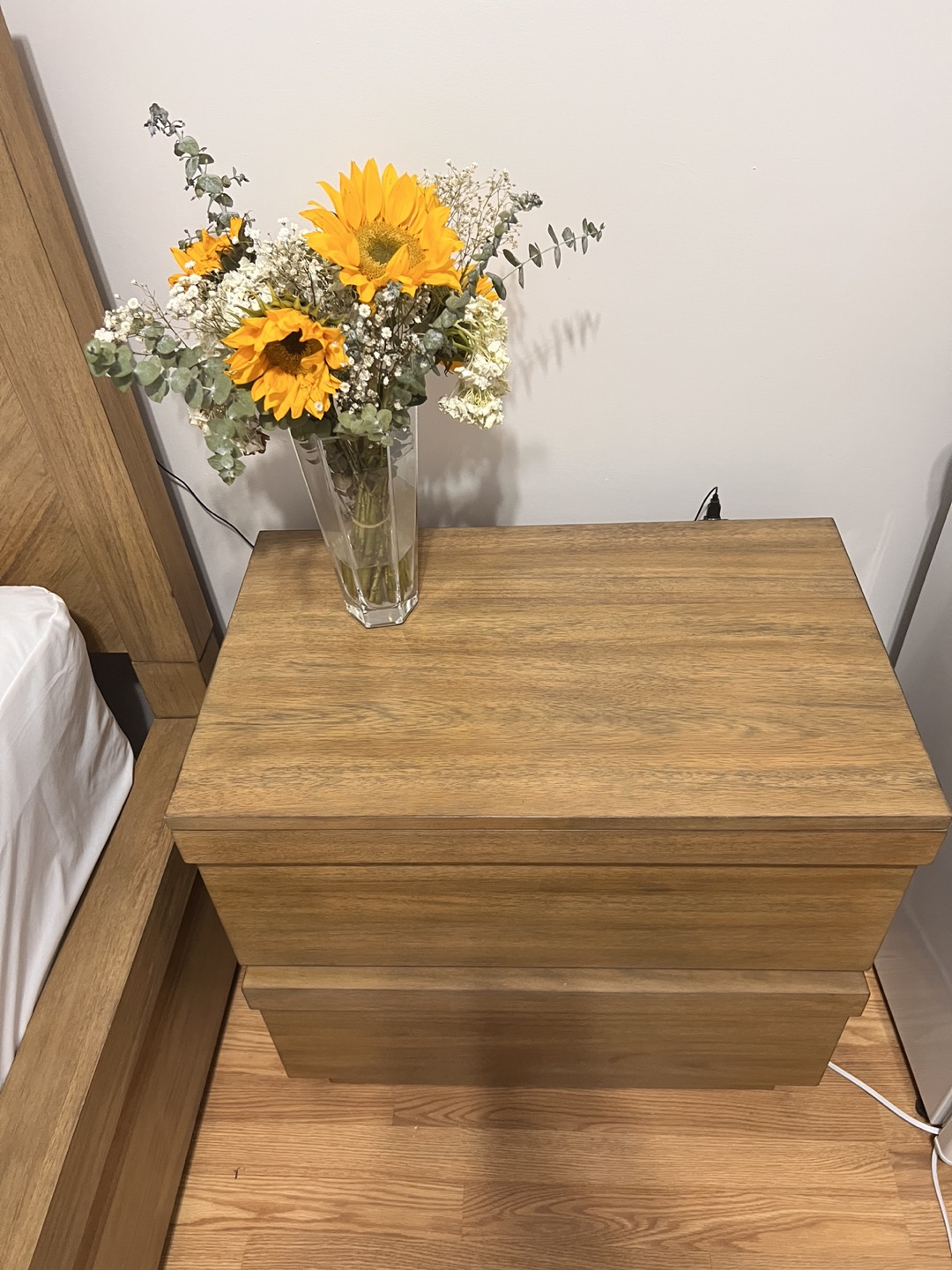 Queen bed frame - photo 5