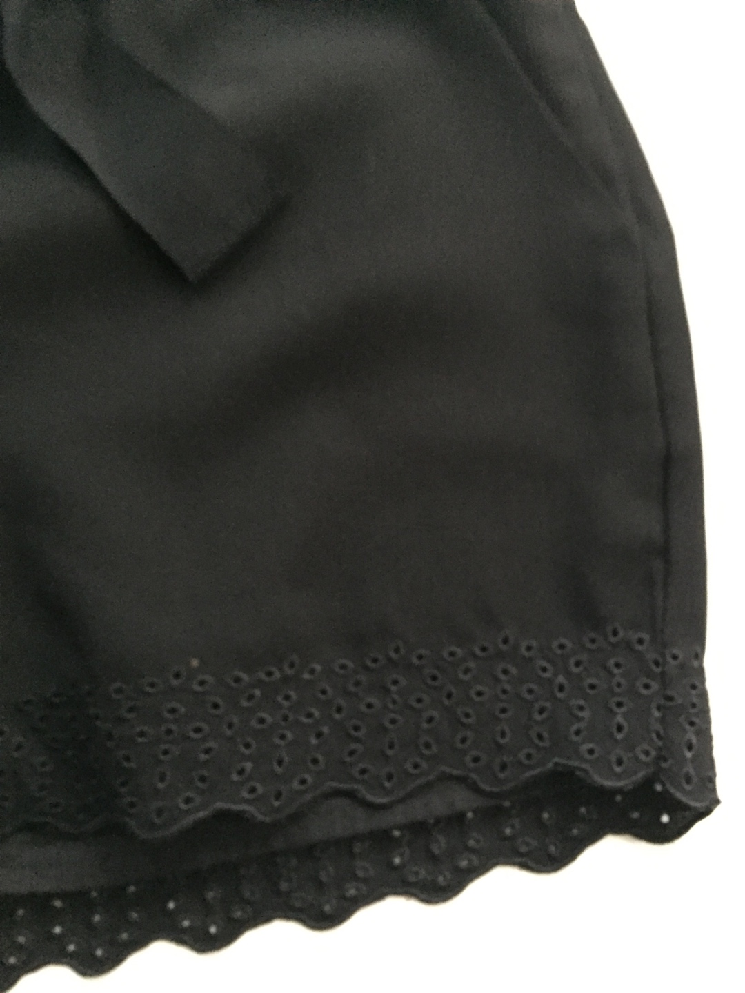 Black scalloped shorts xs image indicator(3)