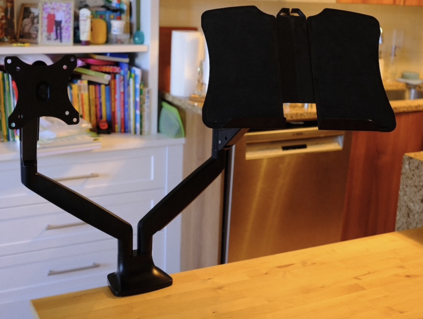 Dual Monitor Arm - Jarvis by Fully