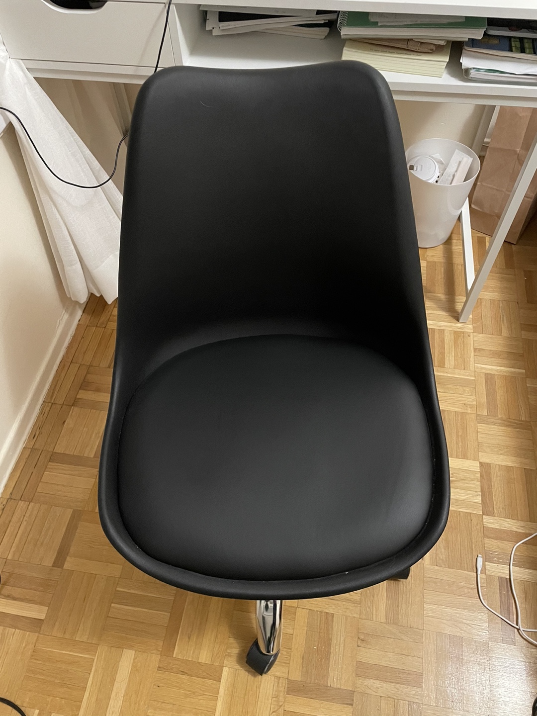 Desk chair