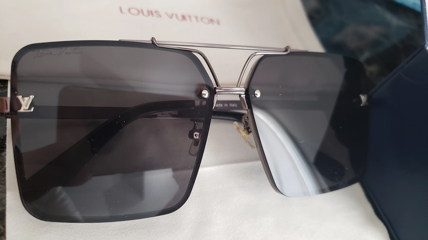 Louis Vuitton unisex sunglasses made in Italy - photo 2