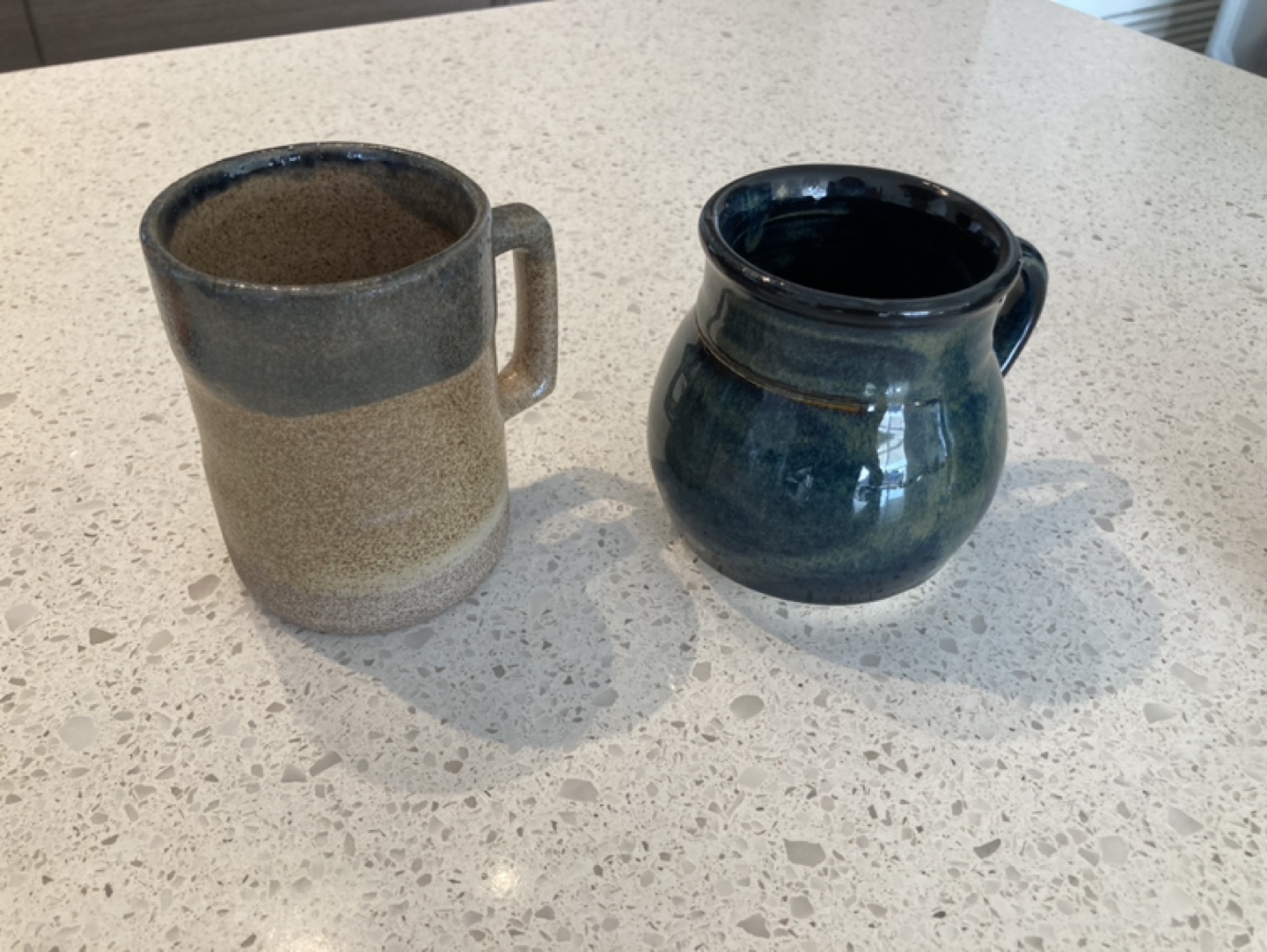 Pottery mugs - photo 2
