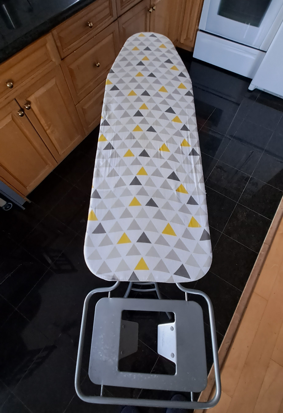 Ironing board - Pick up only