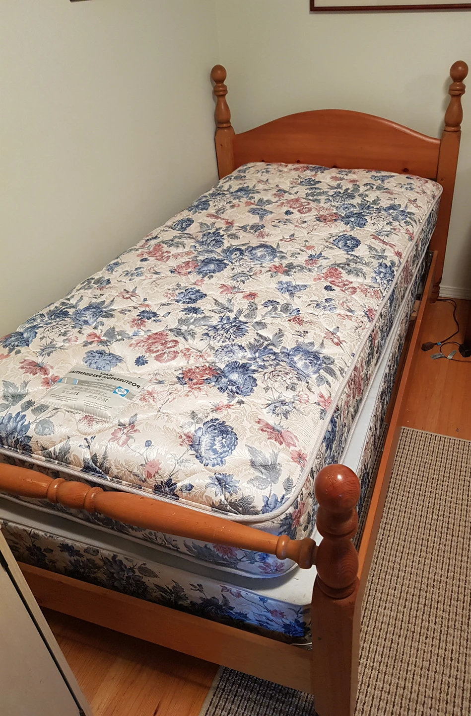 Single mattress, box spring and frame thumbnail