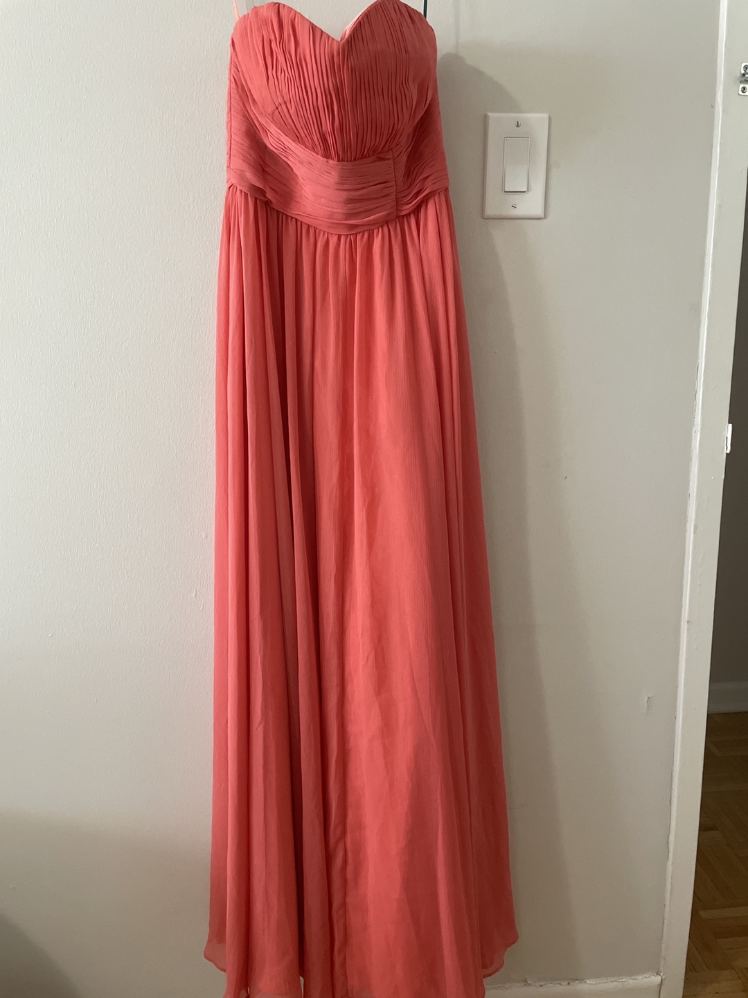 Dress moving sale thumbnail