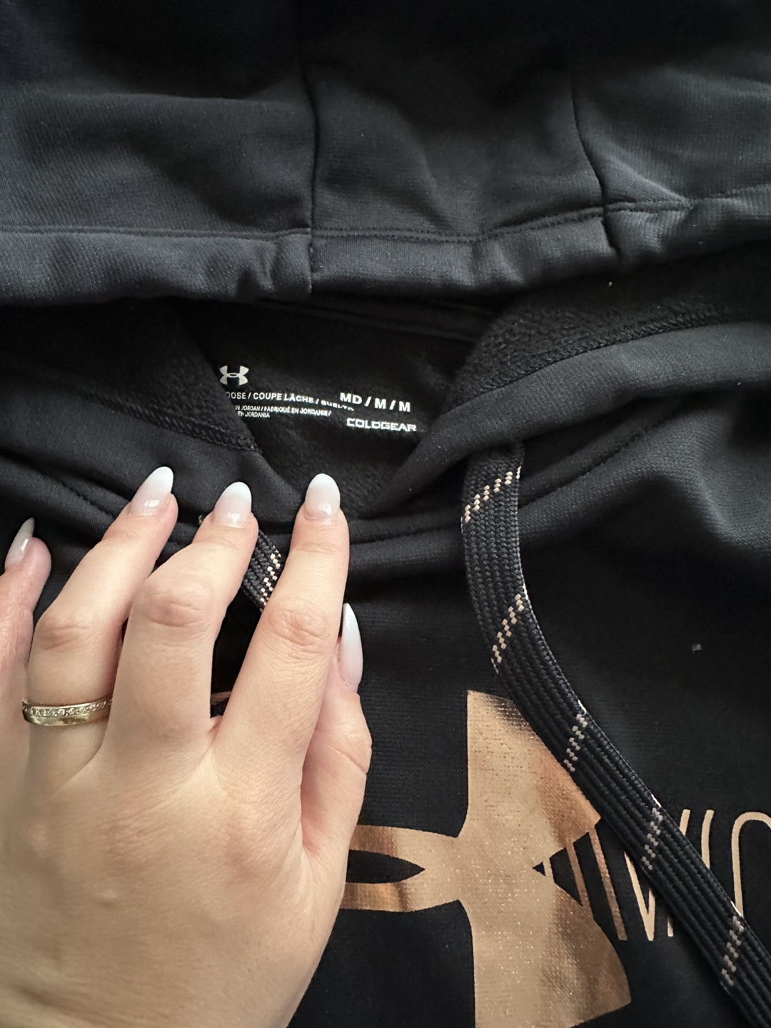 Under armour hoodie image indicator(2)