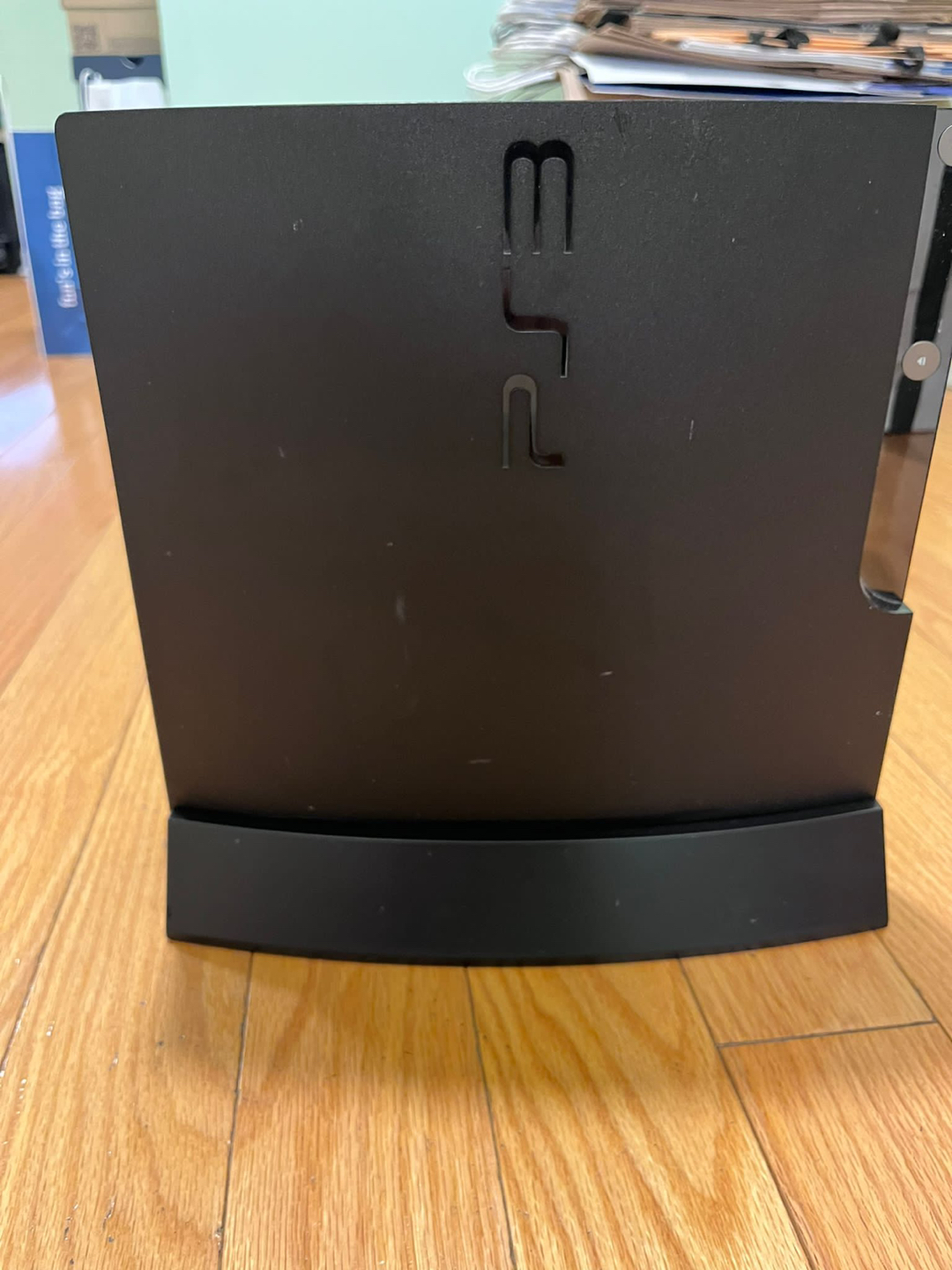 PS3 150gb slim with 22 games and 2 controllers - photo 3