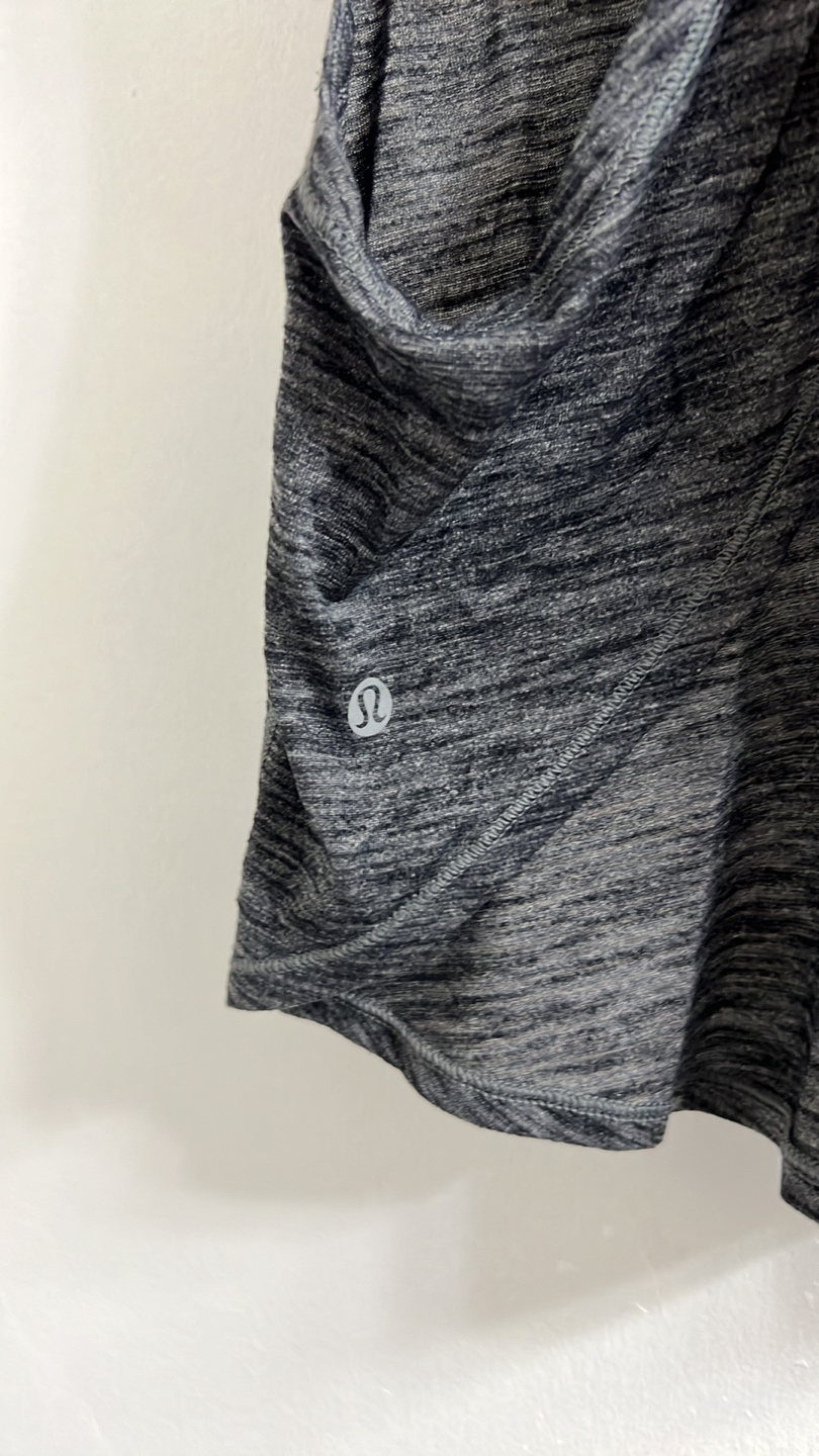 Lululemon size 4 tank top - photo 3