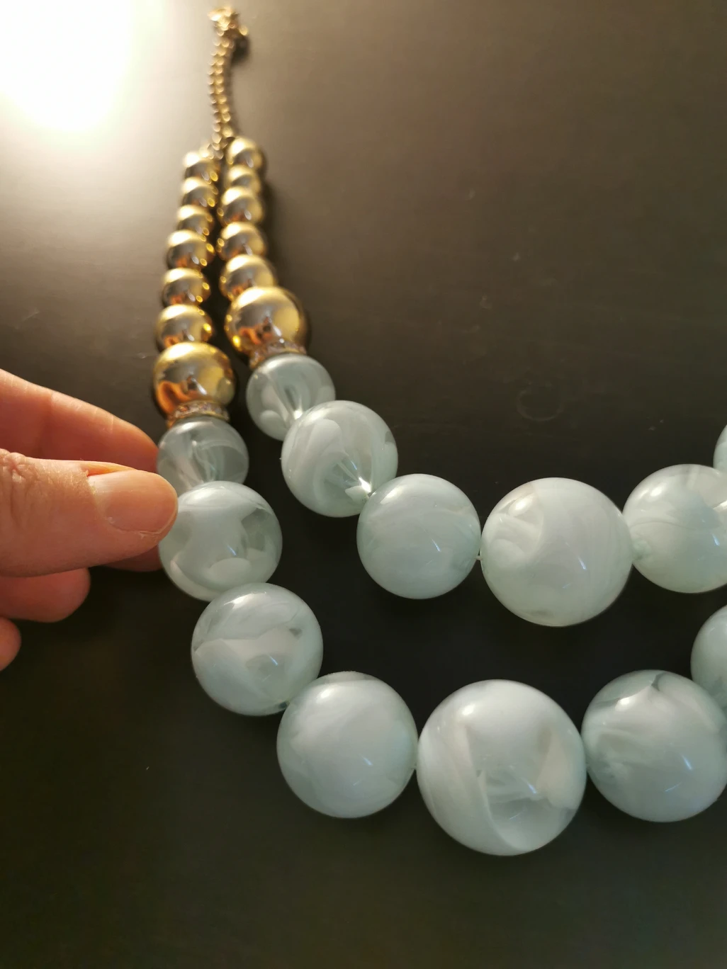 Oversized necklace image indicator(3)