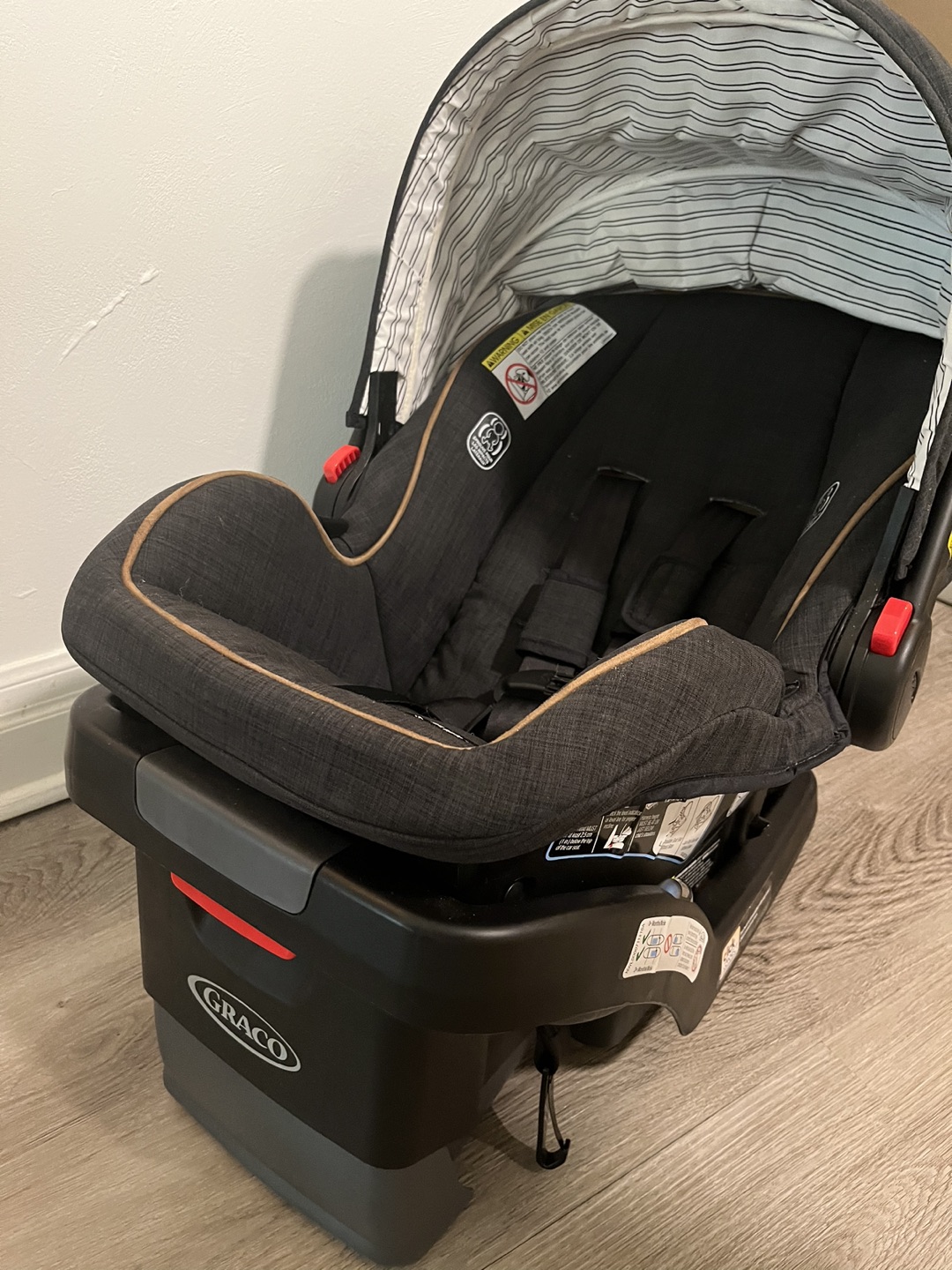 Graco snugride snuglock 35 infant car seat thumbnail