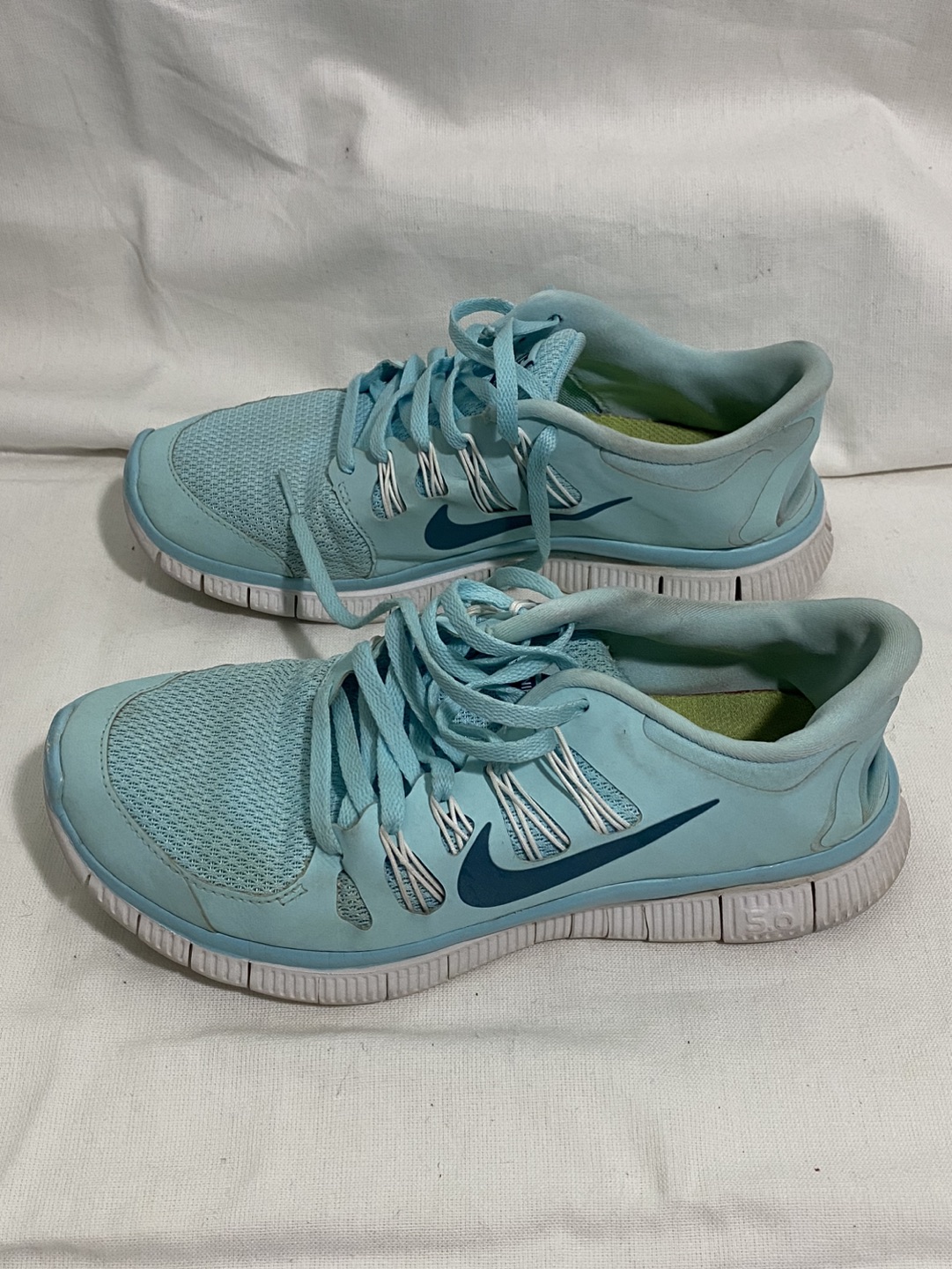 Nike Sneakers Runners Shoes Size 9 image indicator(2)