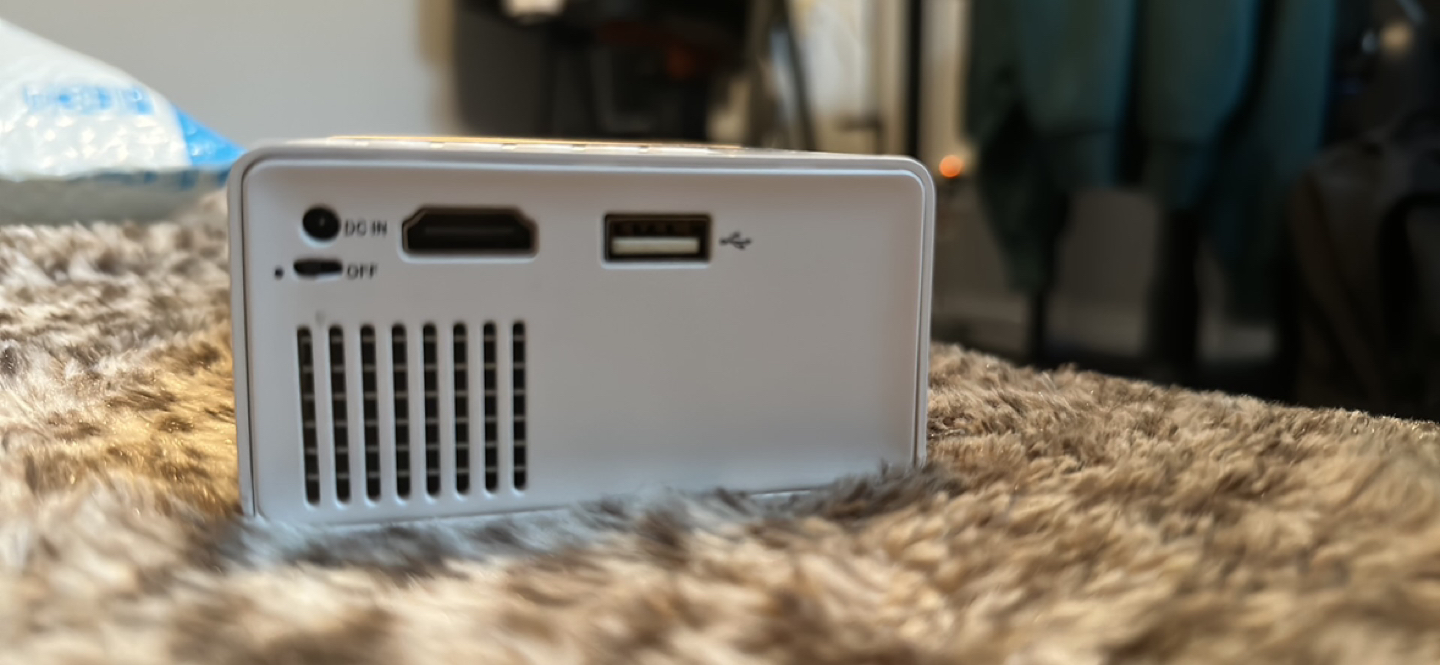 Mini Projector - photo 2