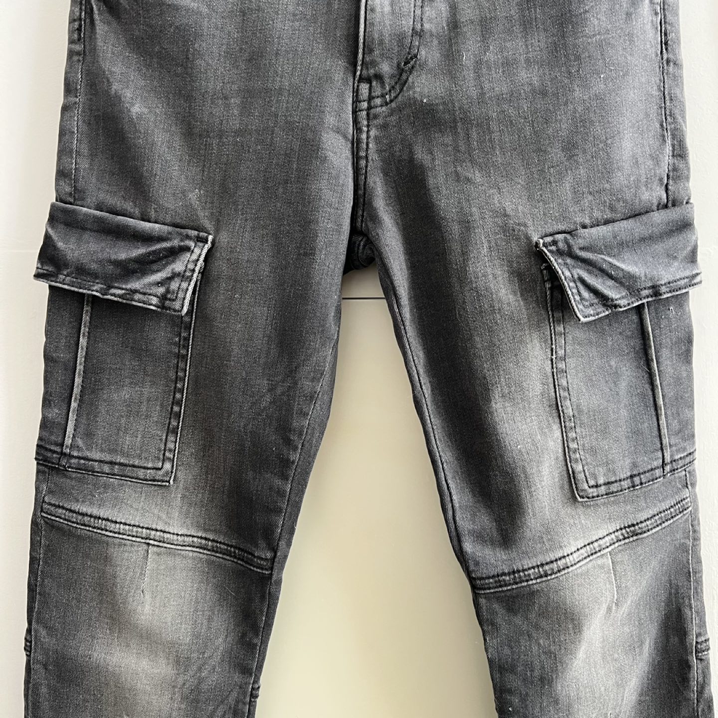 BIG BOY (11-12y) DENIM CARGO - NEVER WORN image indicator(4)