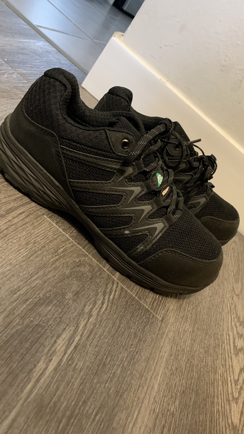 Safety shoes thumbnail