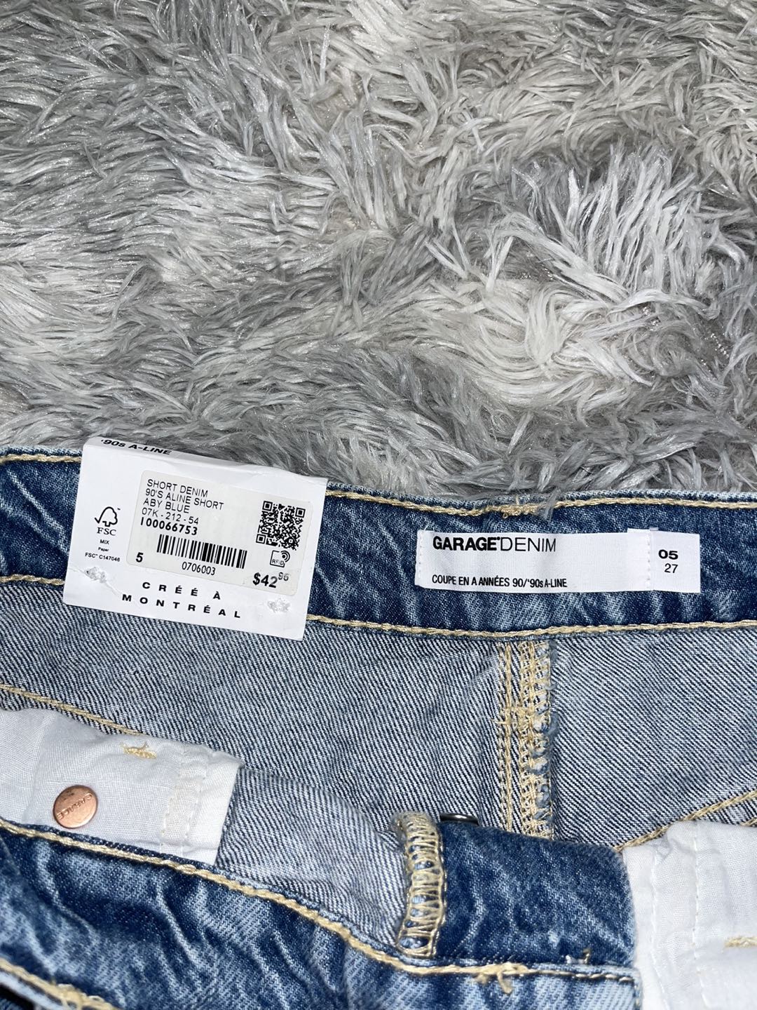 BRAND NEW GARAGE denim 90s shorts size 27 - photo 3