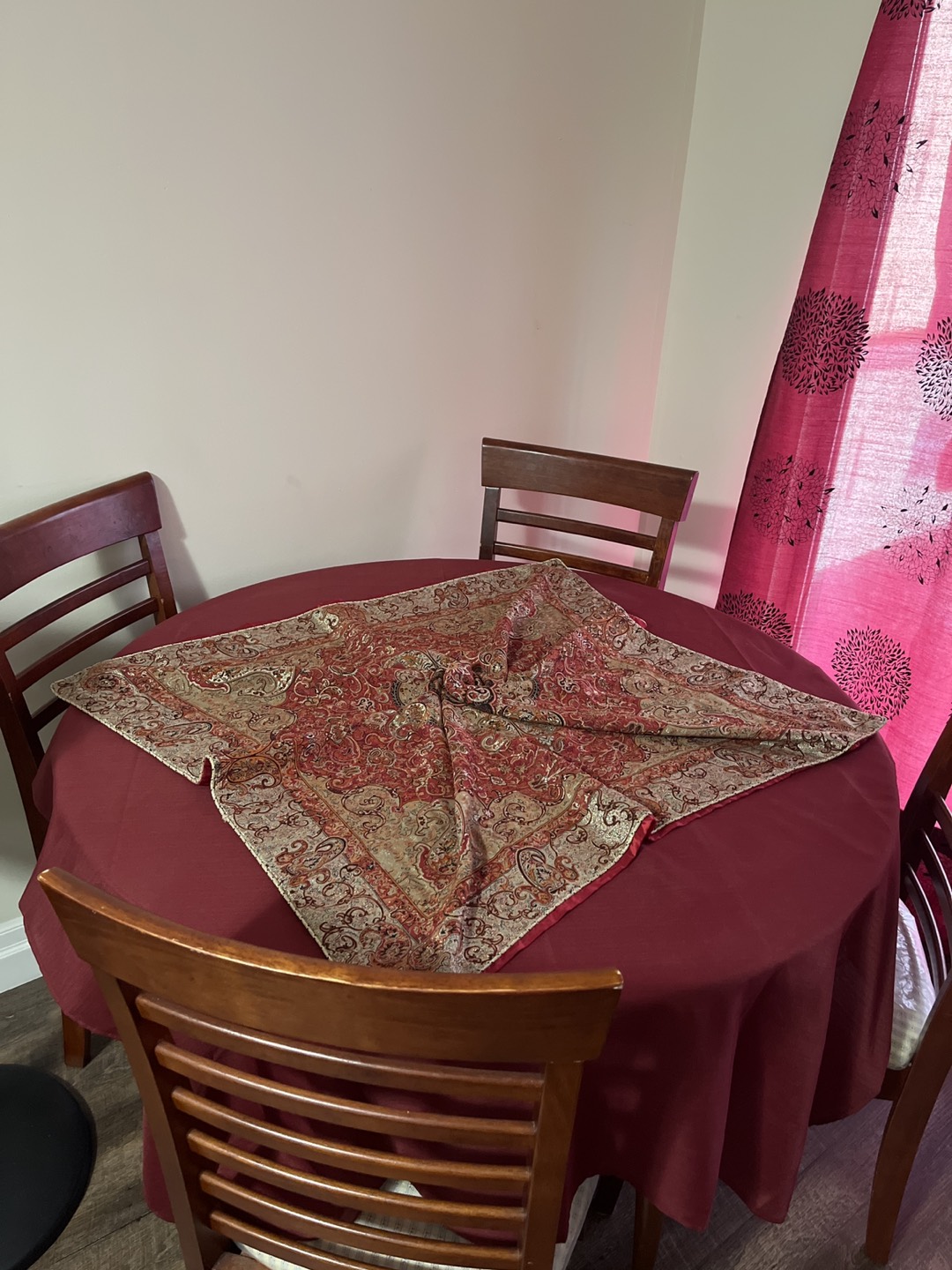 Dining Table - photo 3