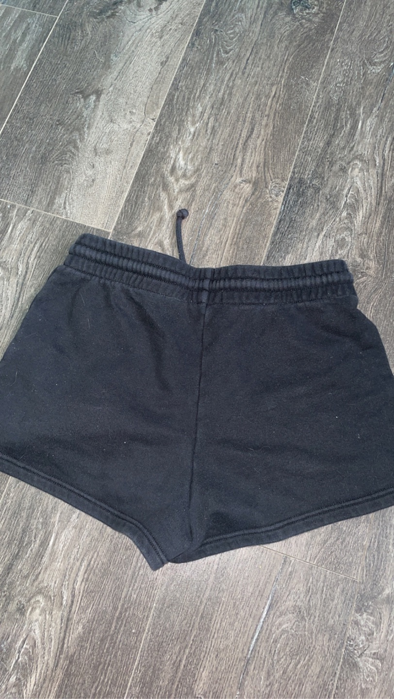 tna sweat shorts - photo 2