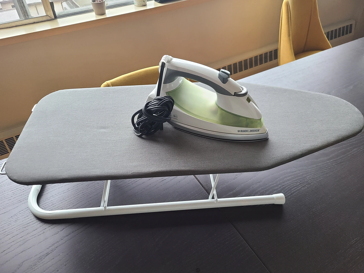 Iron and tabletop ironing board thumbnail