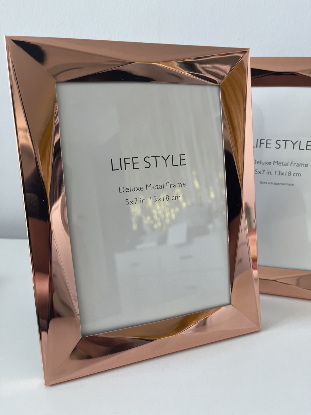 2 Rose gold 5x7 metal picture frames - photo 3