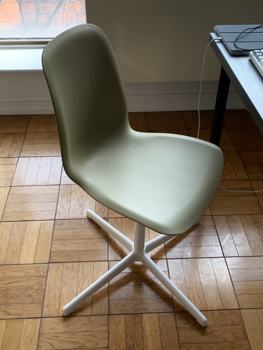 IKEA Desk & Chair - photo 3
