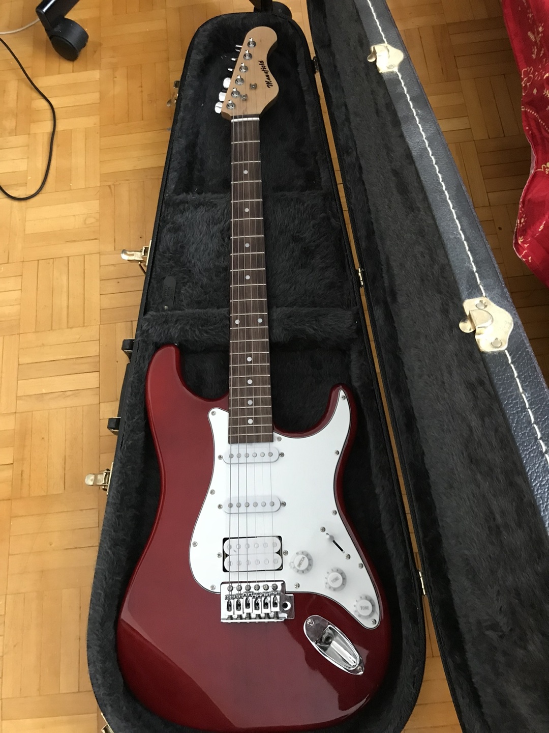 Mansfield Stratocaster Electric Guitar thumbnail