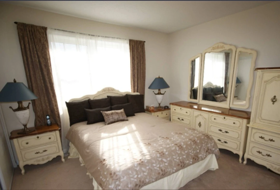 5 piece Bedroom set for sale and 2 night stands