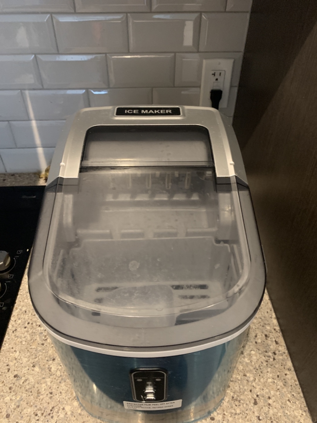 Frigidaire Ice Maker Machine - photo 2