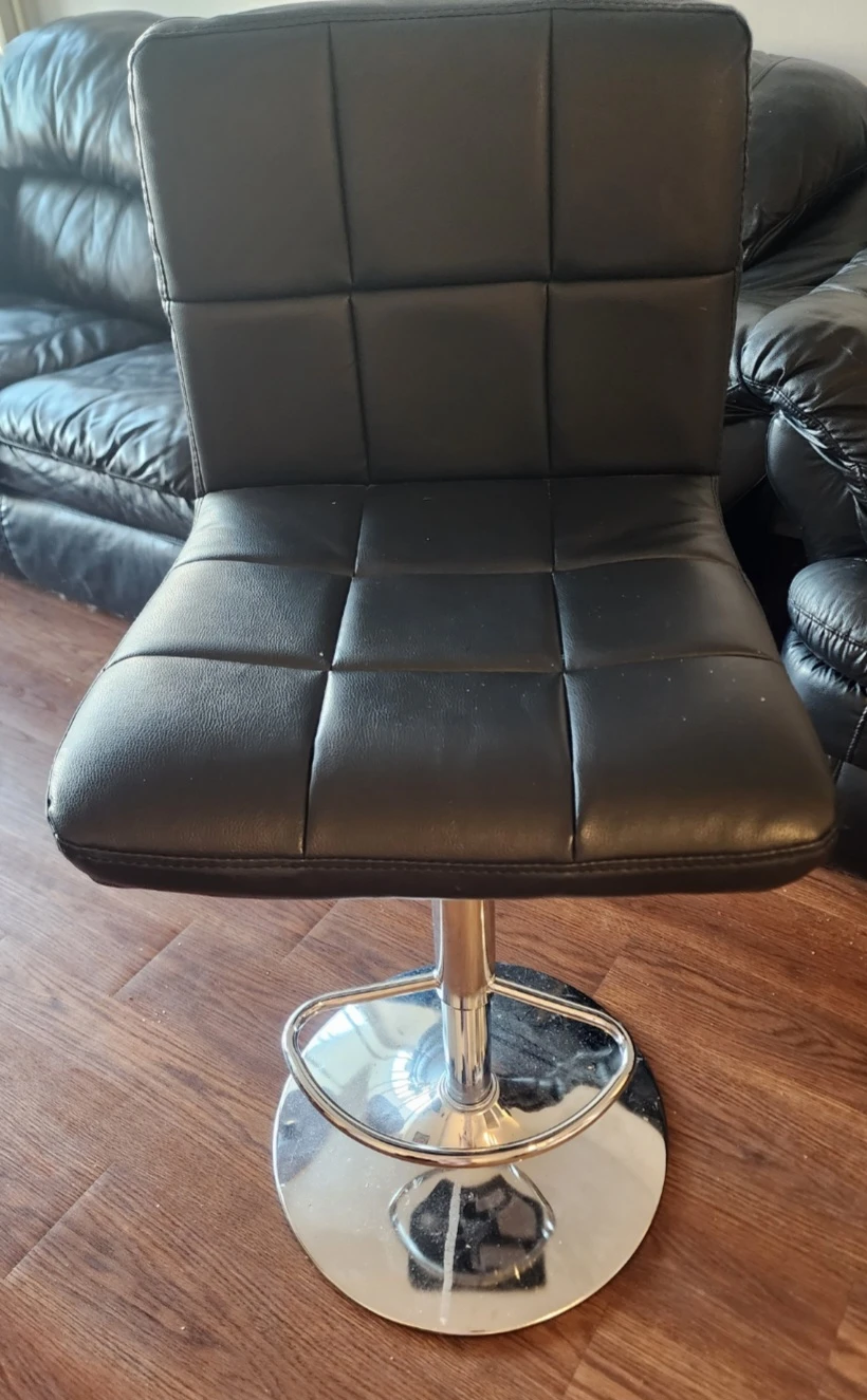 2 BAR CHAIRS thumbnail
